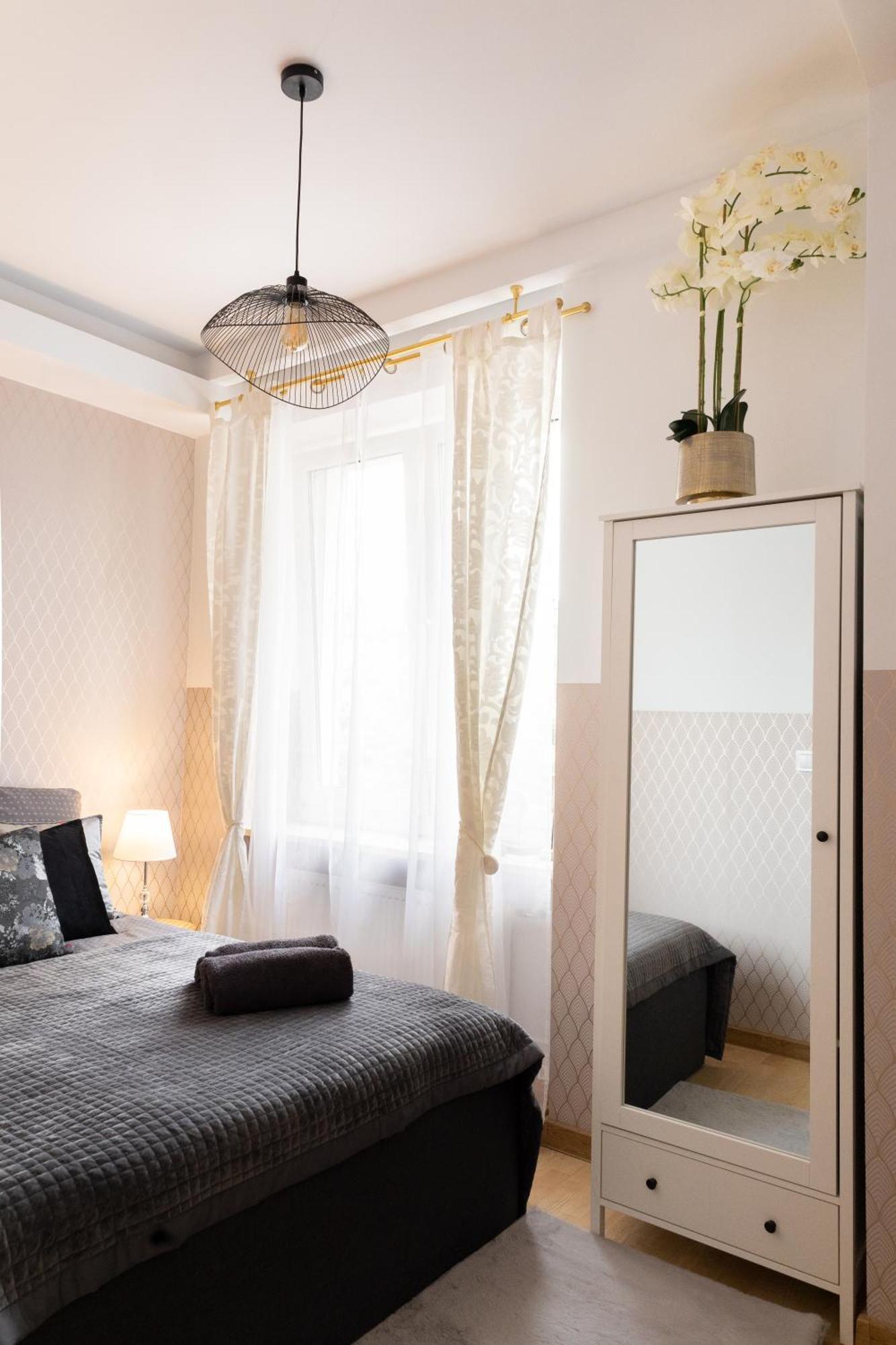 Clicktheflat Szkolna Palace Of Culture Apart Rooms Warschau Kamer foto